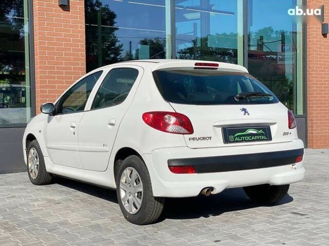 Пежо 206, объемом двигателя 1.4 л и пробегом 206 тыс. км за 3990 $, фото 6 на Automoto.ua