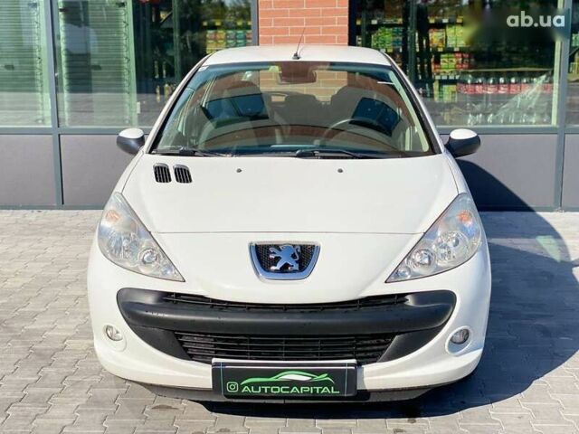 Пежо 206, объемом двигателя 1.4 л и пробегом 206 тыс. км за 4990 $, фото 3 на Automoto.ua