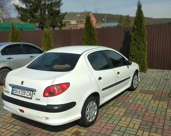 Пежо 206, объемом двигателя 1.4 л и пробегом 214 тыс. км за 3500 $, фото 5 на Automoto.ua