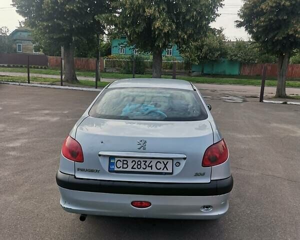 Пежо 206, объемом двигателя 1.4 л и пробегом 289 тыс. км за 3000 $, фото 7 на Automoto.ua