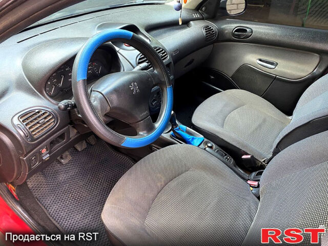 Пежо 206, об'ємом двигуна 1.4 л та пробігом 200 тис. км за 2550 $, фото 11 на Automoto.ua