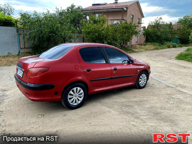 Пежо 206, об'ємом двигуна 1.4 л та пробігом 200 тис. км за 2550 $, фото 3 на Automoto.ua