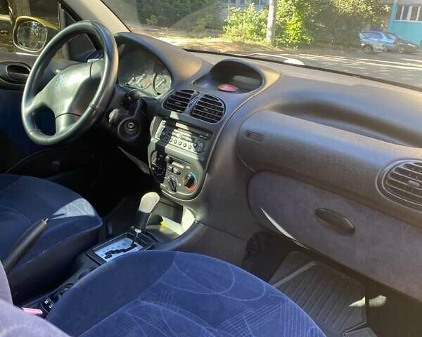 Желтый Пежо 206, объемом двигателя 1.4 л и пробегом 132 тыс. км за 4300 $, фото 9 на Automoto.ua