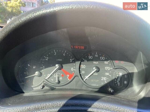 Желтый Пежо 206, объемом двигателя 1.4 л и пробегом 132 тыс. км за 4300 $, фото 14 на Automoto.ua