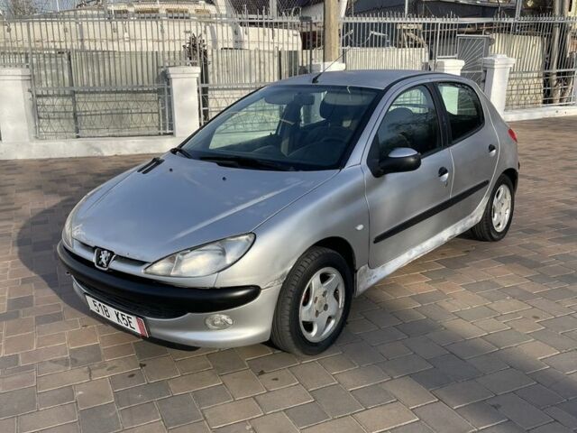 Серый Пежо 206, объемом двигателя 1.9 л и пробегом 200 тыс. км за 1299 $, фото 14 на Automoto.ua
