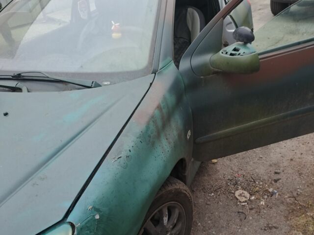 Серый Пежо 206, объемом двигателя 2 л и пробегом 300 тыс. км за 1500 $, фото 3 на Automoto.ua