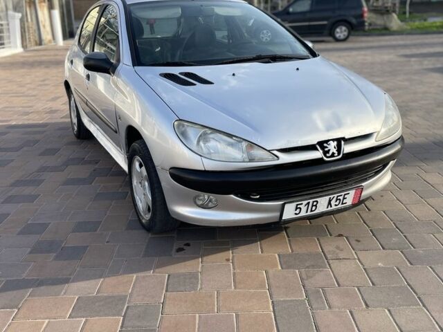 Серый Пежо 206, объемом двигателя 1.9 л и пробегом 200 тыс. км за 1299 $, фото 15 на Automoto.ua