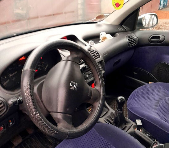 Сірий Пежо 206, об'ємом двигуна 1.9 л та пробігом 308 тис. км за 2500 $, фото 9 на Automoto.ua