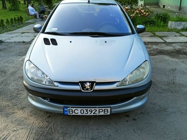 Сірий Пежо 206, об'ємом двигуна 1.4 л та пробігом 200 тис. км за 2399 $, фото 10 на Automoto.ua