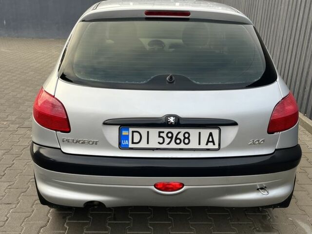 Серый Пежо 206, объемом двигателя 1.4 л и пробегом 130 тыс. км за 3000 $, фото 2 на Automoto.ua