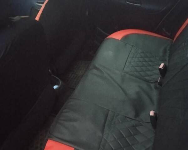 Сірий Пежо 206, об'ємом двигуна 1.4 л та пробігом 300 тис. км за 1999 $, фото 4 на Automoto.ua