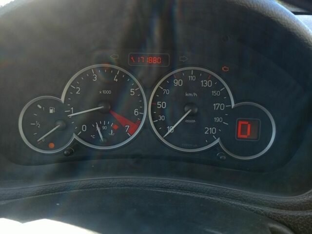 Серый Пежо 206, объемом двигателя 1.4 л и пробегом 170 тыс. км за 3800 $, фото 6 на Automoto.ua