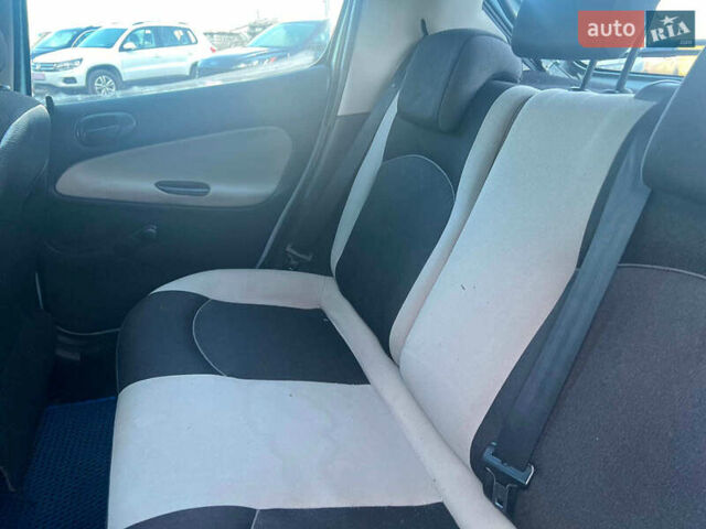 Сірий Пежо 206, об'ємом двигуна 1.2 л та пробігом 211 тис. км за 1300 $, фото 24 на Automoto.ua