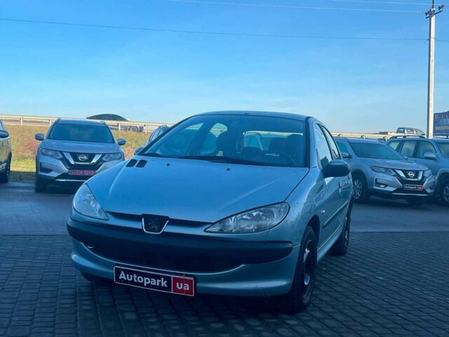 Сірий Пежо 206, об'ємом двигуна 1.2 л та пробігом 211 тис. км за 2300 $, фото 1 на Automoto.ua