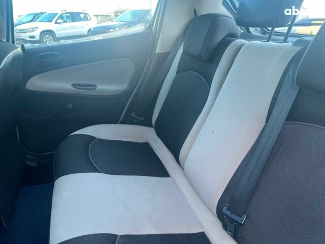 Сірий Пежо 206, об'ємом двигуна 1.2 л та пробігом 211 тис. км за 1300 $, фото 24 на Automoto.ua