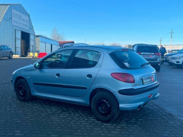 Сірий Пежо 206, об'ємом двигуна 1.2 л та пробігом 211 тис. км за 2300 $, фото 6 на Automoto.ua