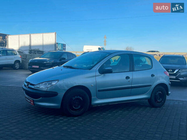 Сірий Пежо 206, об'ємом двигуна 1.2 л та пробігом 211 тис. км за 1300 $, фото 2 на Automoto.ua