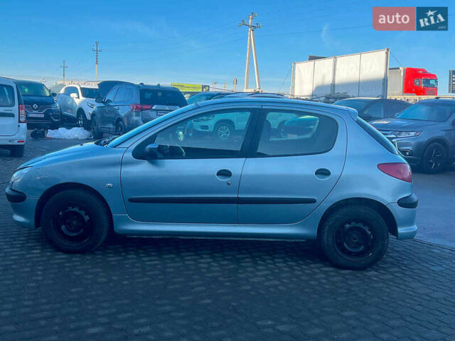 Сірий Пежо 206, об'ємом двигуна 1.2 л та пробігом 211 тис. км за 1300 $, фото 5 на Automoto.ua