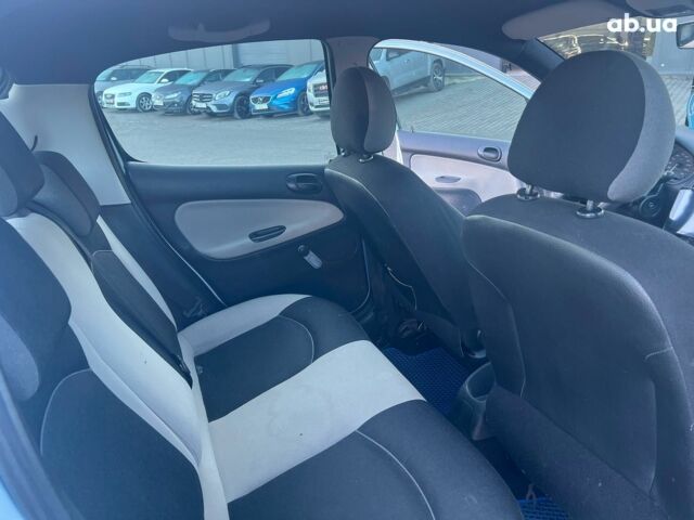 Сірий Пежо 206, об'ємом двигуна 1.2 л та пробігом 211 тис. км за 1300 $, фото 26 на Automoto.ua