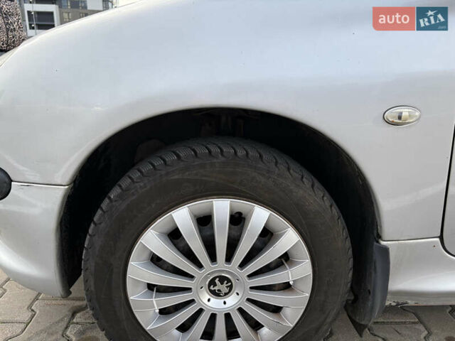Сірий Пежо 206, об'ємом двигуна 1.4 л та пробігом 160 тис. км за 4000 $, фото 7 на Automoto.ua