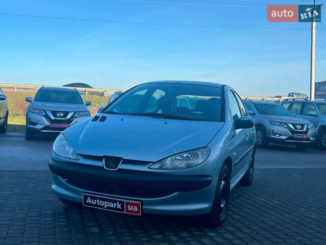 Сірий Пежо 206, об'ємом двигуна 1.2 л та пробігом 211 тис. км за 1300 $, фото 1 на Automoto.ua
