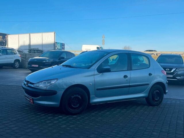 Сірий Пежо 206, об'ємом двигуна 1.2 л та пробігом 211 тис. км за 2300 $, фото 2 на Automoto.ua
