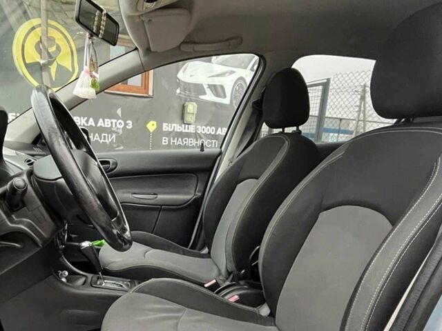 Серый Пежо 206, объемом двигателя 1.4 л и пробегом 171 тыс. км за 3999 $, фото 8 на Automoto.ua