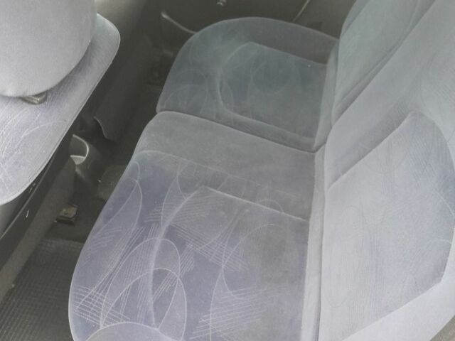 Сірий Пежо 206, об'ємом двигуна 1.4 л та пробігом 100 тис. км за 2500 $, фото 3 на Automoto.ua