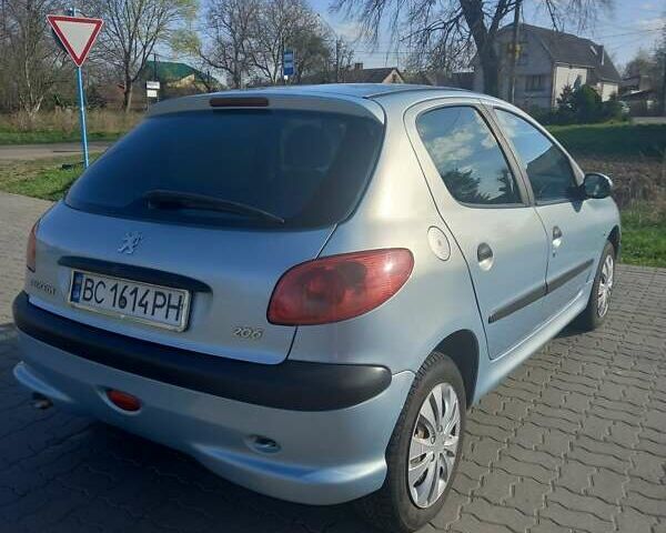 Сірий Пежо 206, об'ємом двигуна 1.4 л та пробігом 171 тис. км за 3000 $, фото 5 на Automoto.ua