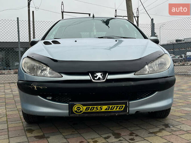 Сірий Пежо 206, об'ємом двигуна 1.36 л та пробігом 171 тис. км за 3999 $, фото 1 на Automoto.ua