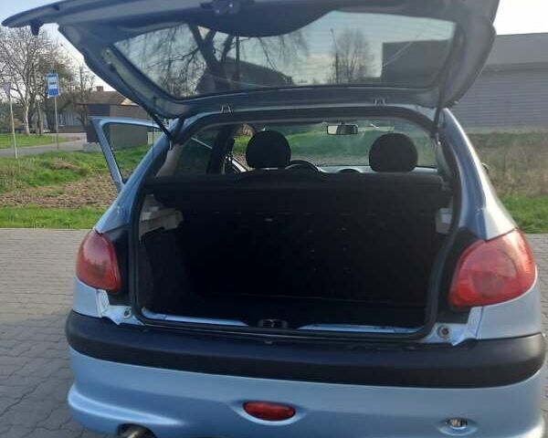 Сірий Пежо 206, об'ємом двигуна 1.4 л та пробігом 171 тис. км за 3000 $, фото 14 на Automoto.ua