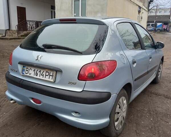 Серый Пежо 206, объемом двигателя 1.4 л и пробегом 169 тыс. км за 3750 $, фото 6 на Automoto.ua
