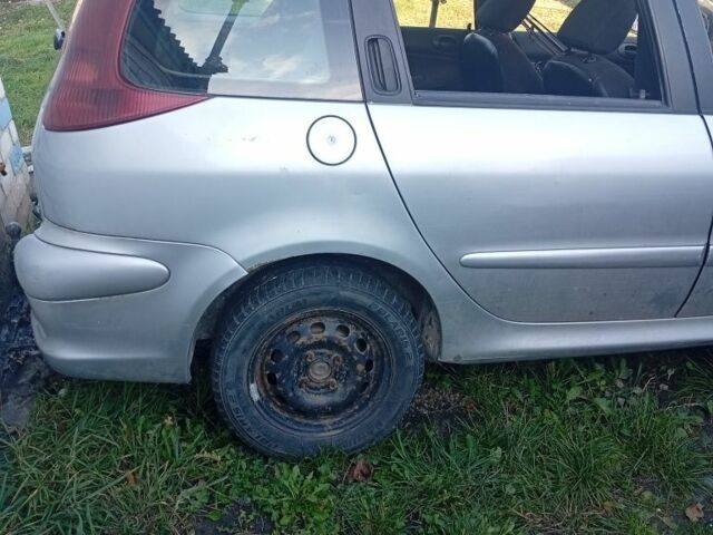 Серый Пежо 206, объемом двигателя 0 л и пробегом 3 тыс. км за 1191 $, фото 3 на Automoto.ua