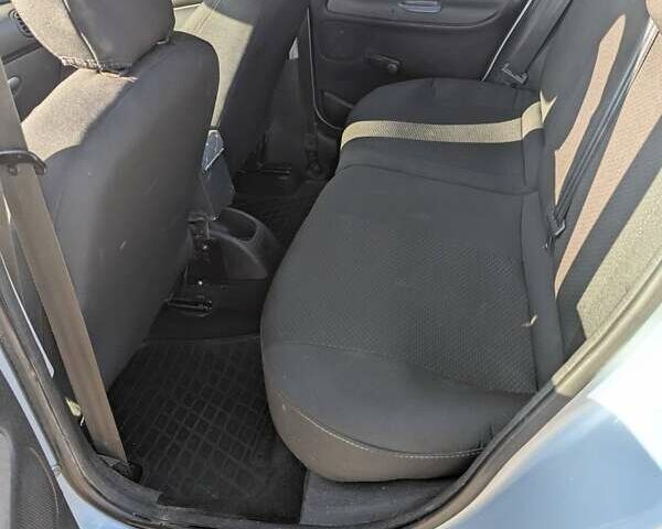 Сірий Пежо 206, об'ємом двигуна 1.59 л та пробігом 246 тис. км за 4100 $, фото 11 на Automoto.ua