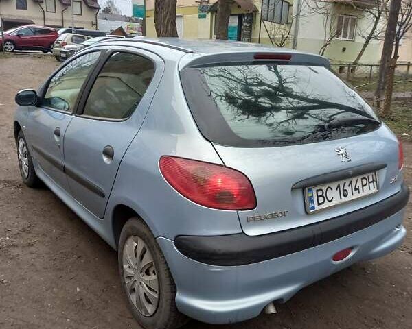 Серый Пежо 206, объемом двигателя 1.4 л и пробегом 169 тыс. км за 3750 $, фото 8 на Automoto.ua
