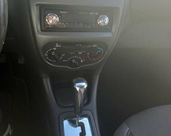 Сірий Пежо 206, об'ємом двигуна 1.4 л та пробігом 171 тис. км за 3000 $, фото 13 на Automoto.ua