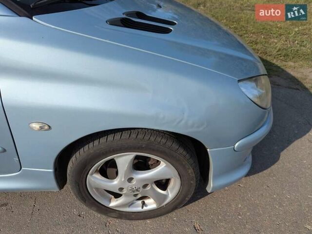 Сірий Пежо 206, об'ємом двигуна 1.59 л та пробігом 246 тис. км за 4100 $, фото 8 на Automoto.ua