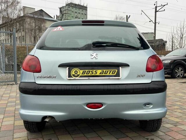 Серый Пежо 206, объемом двигателя 1.4 л и пробегом 171 тыс. км за 3999 $, фото 5 на Automoto.ua