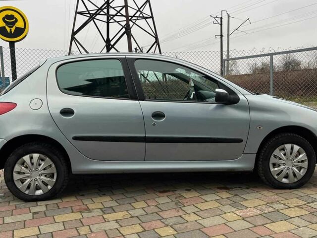 Серый Пежо 206, объемом двигателя 1.4 л и пробегом 171 тыс. км за 3999 $, фото 7 на Automoto.ua