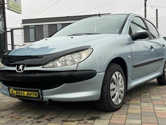 Серый Пежо 206, объемом двигателя 1.4 л и пробегом 171 тыс. км за 3999 $, фото 2 на Automoto.ua