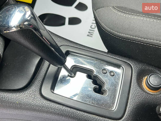 Сірий Пежо 206, об'ємом двигуна 1.36 л та пробігом 171 тис. км за 3999 $, фото 13 на Automoto.ua