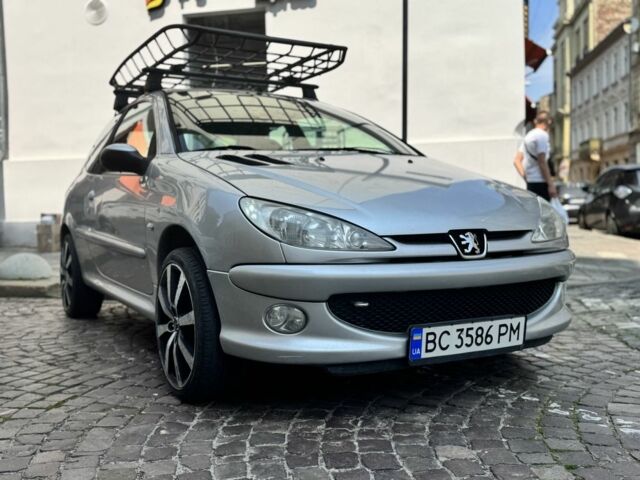 Сірий Пежо 206, об'ємом двигуна 1.4 л та пробігом 200 тис. км за 2950 $, фото 6 на Automoto.ua
