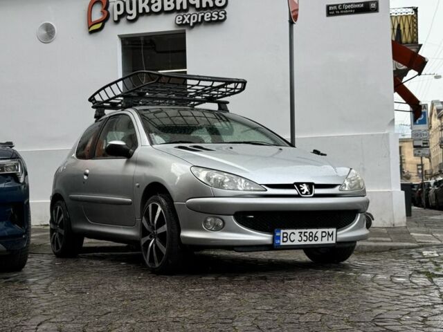 Сірий Пежо 206, об'ємом двигуна 1.4 л та пробігом 200 тис. км за 2950 $, фото 1 на Automoto.ua