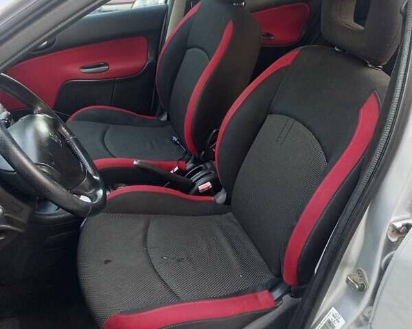 Серый Пежо 206, объемом двигателя 1.4 л и пробегом 154 тыс. км за 3650 $, фото 5 на Automoto.ua