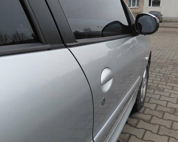 Серый Пежо 206, объемом двигателя 1.4 л и пробегом 165 тыс. км за 3500 $, фото 19 на Automoto.ua