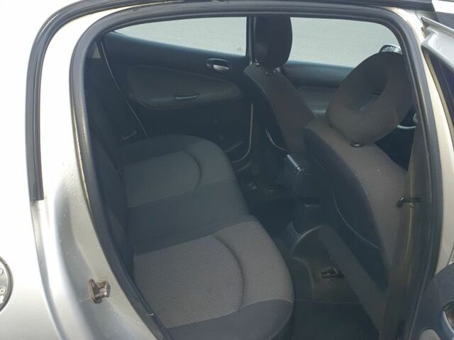 Серый Пежо 206, объемом двигателя 1.4 л и пробегом 260 тыс. км за 3000 $, фото 12 на Automoto.ua