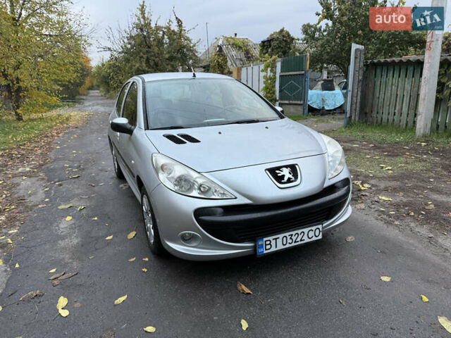 Пежо 206 2009 в Кременчуге на Automoto.ua Серый Пежо 206, объемом двигателя 1.12 л и пробегом 188 тыс. км за 3500 $, фото 14 на Automoto.ua