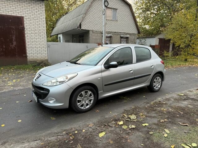 Пежо 206 2009 в Кременчуге на Automoto.ua Серый Пежо 206, объемом двигателя 1.1 л и пробегом 188 тыс. км за 3500 $, фото 4 на Automoto.ua