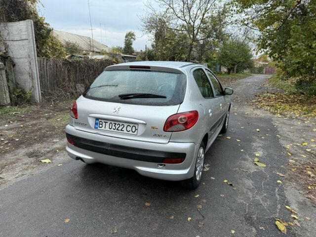 Пежо 206 2009 в Кременчуге на Automoto.ua Серый Пежо 206, объемом двигателя 1.1 л и пробегом 188 тыс. км за 3500 $, фото 8 на Automoto.ua