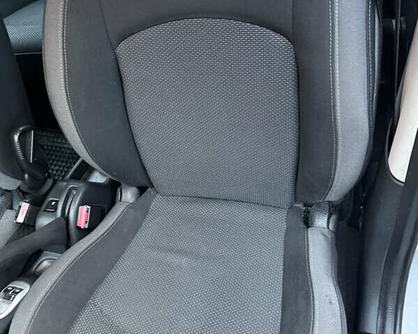 Пежо 206 2009 в Кременчуге на Automoto.ua Серый Пежо 206, объемом двигателя 1.12 л и пробегом 188 тыс. км за 3500 $, фото 18 на Automoto.ua